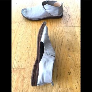 AS98 Reiley Sandals Bone color, worn once 39